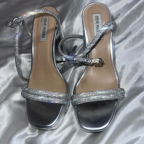 Steve Madden Silver Platform Heels - Picture 3 of 6